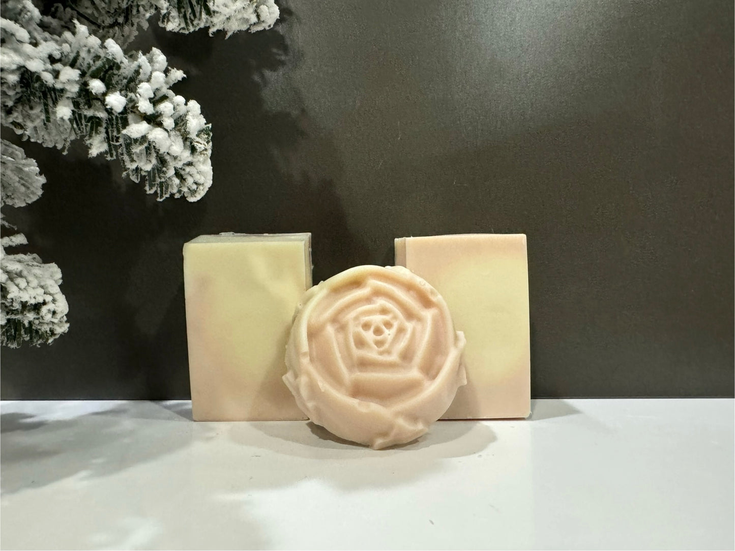 Frankincense + Gardenia